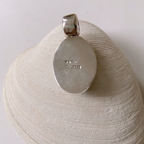 Red Coral Pendant Sterling Silver - Picture 6 of 6